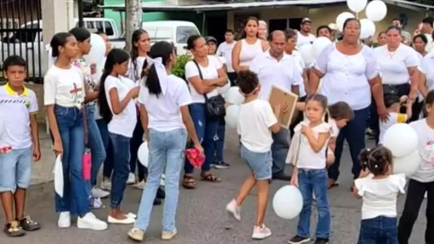 Realizan caminata y misa en honor a Lina Rojas en Chiriquí