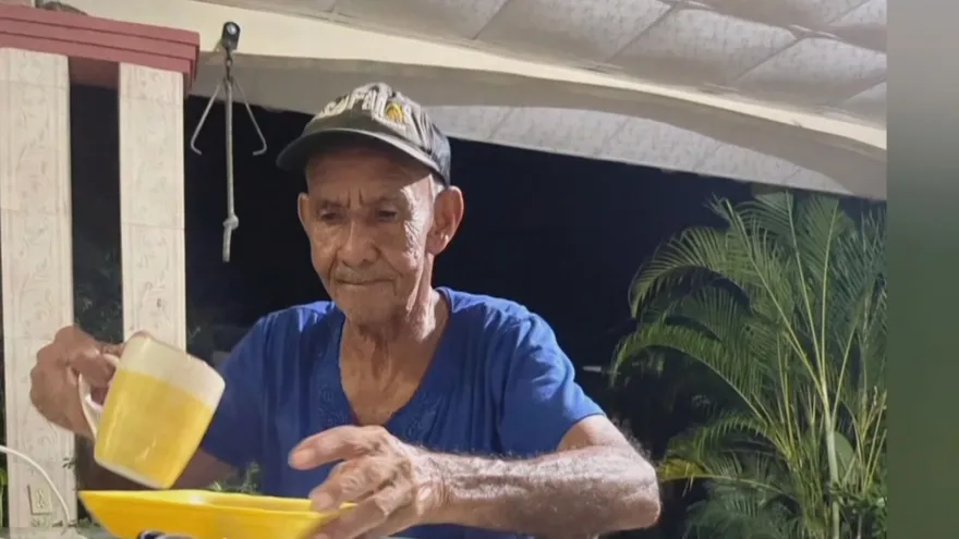 José Antonio Saavedra, de 75 años, conocido cariñosamente como “Don Toño”