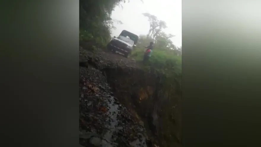 Peligro latente en el tramo de la carretera hacia Nole Duima