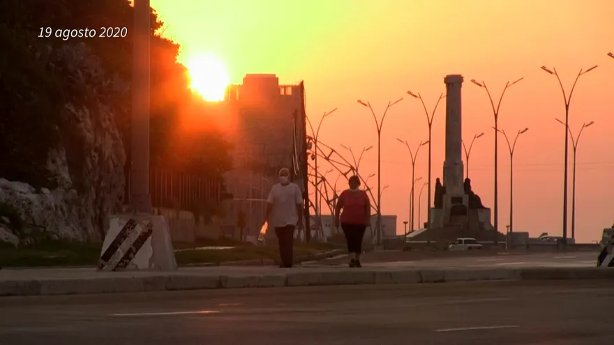 Cuba implanta toque de queda en La Habana para arrinconar a la covid-19
