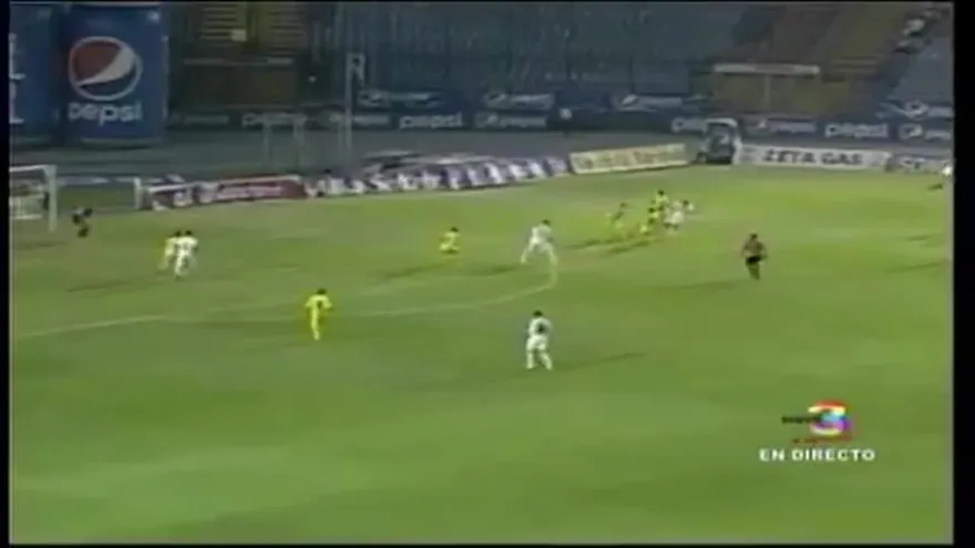 Gol de Rolando Blackburn, le dio el pase a semifinales a Comunicaciones