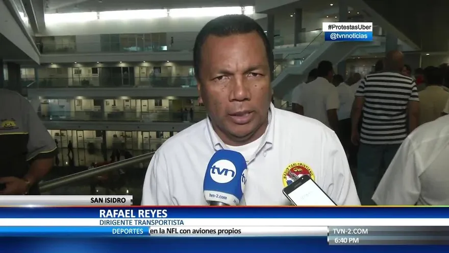 Transportistas acuden a la Asamblea Nacional