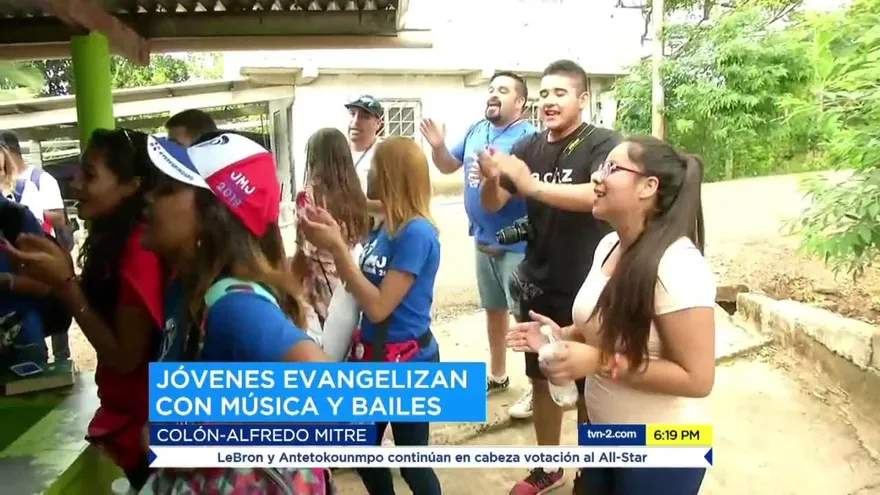 Música y buena vibra trasmiten los peregrinos en la provincia de Colón