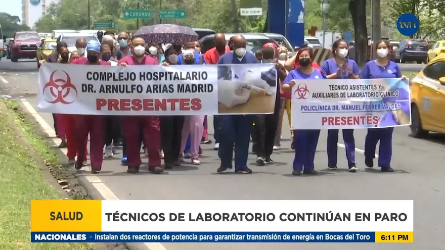 Técnicos de laboratorio continúan en paro