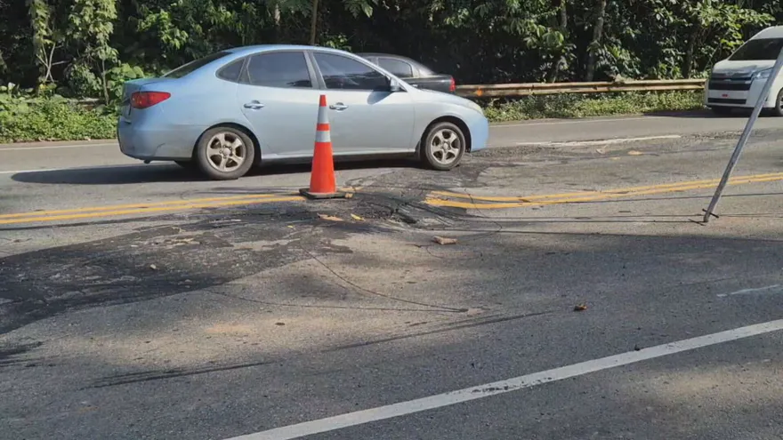 MOP anuncia cierre temporal de la vía Transístmica en Colón por trabajos de reparación.
