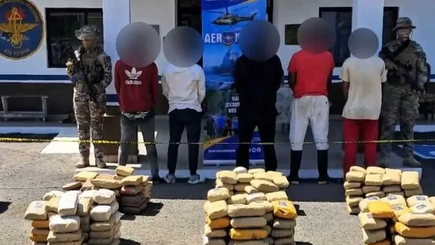 Cinco aprehendidos con más de una tonelada de drogas