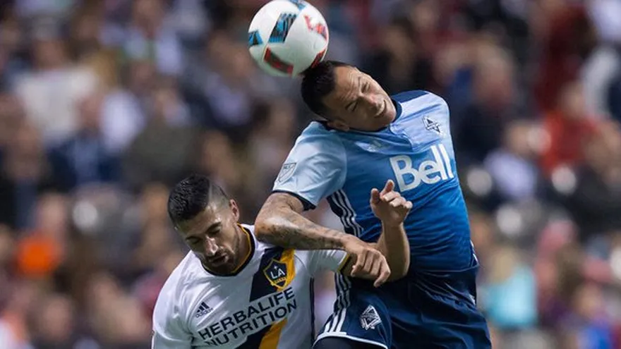 Blas Pérez pasa de la presión por no marcar con el Whitecaps. Foto/Archivo.