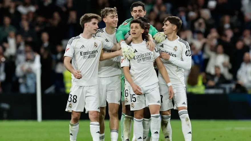Jugadores del Real Madrid celebran