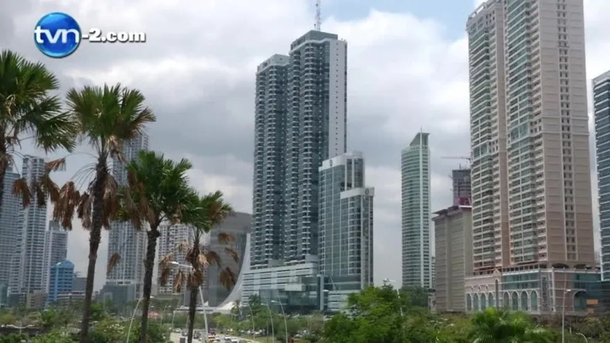 Economistas se muestran preocupados por baja recaudación de impuestos