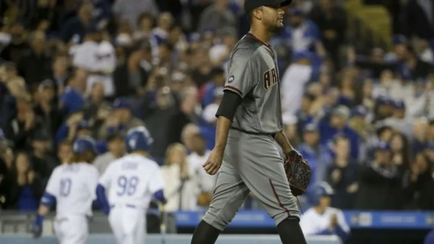 Randall Delgado no pudo contener a los Dodgers y se llevó el revés