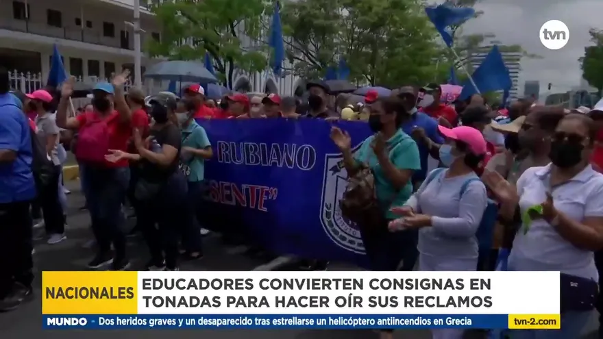 Siguen las particulares manifestaciones de los educadores