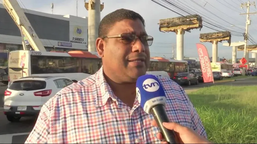 Reparaciones en puente en Villa Lucre