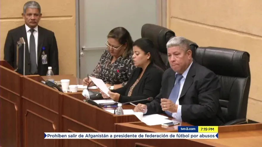 Dejan pendiente proyecto sobre evasión fiscal