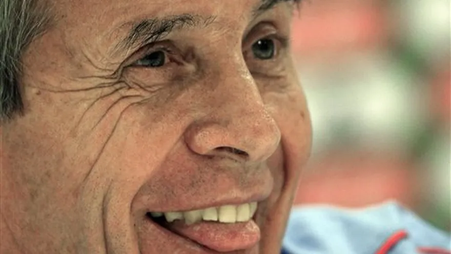 Tabárez iguala récord de partidos invicto con selección uruguaya