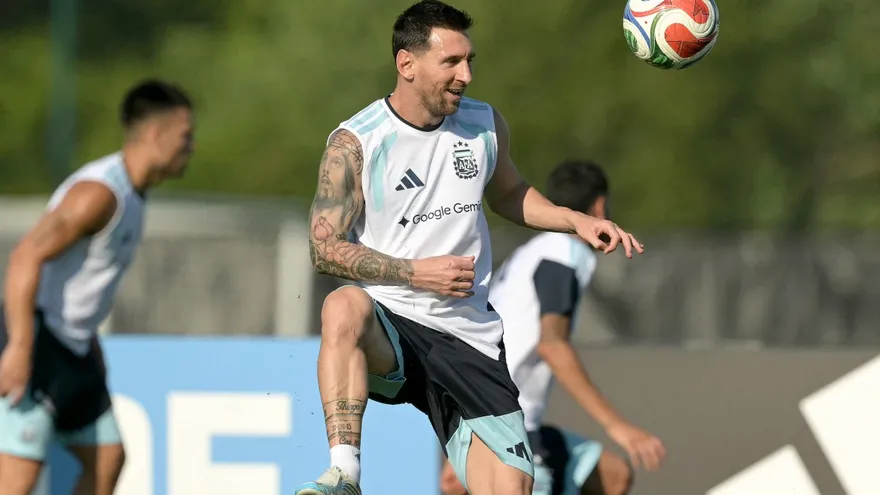 Lionel Messi Celebrates 39th Birthday Training with Argentina for World Cup