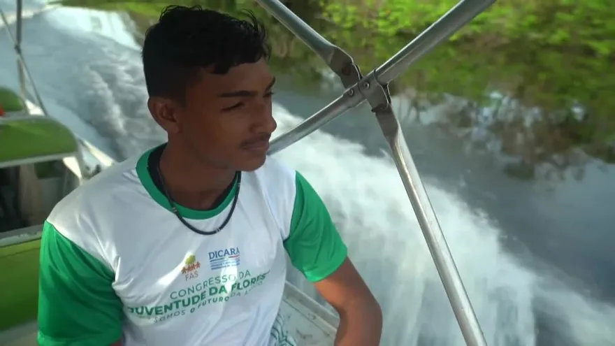 Los jóvenes de la Amazonía, guardianes orgullosos de la selva.