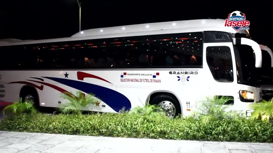 Llegada de la Sele y palabras de "Bolillo" preparando el "match" del martes