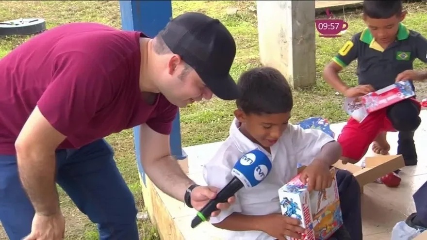 Visitamos a los niños del Colegio San Vicente en la provincia de Darién