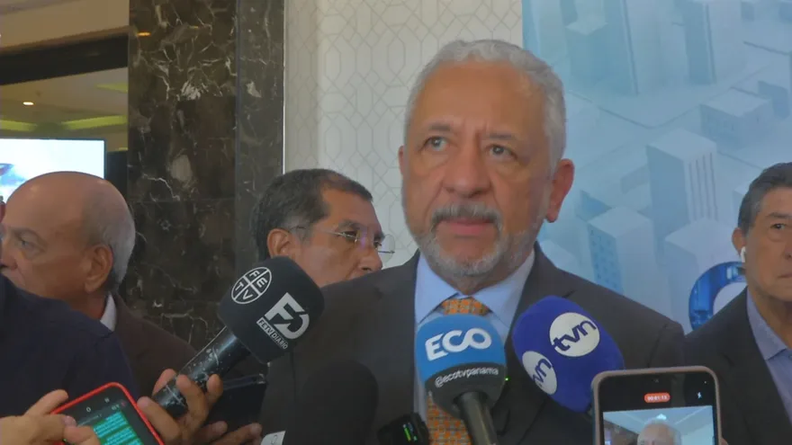 Ricaute Vásquez, acttual administrador del canal de Panamá.