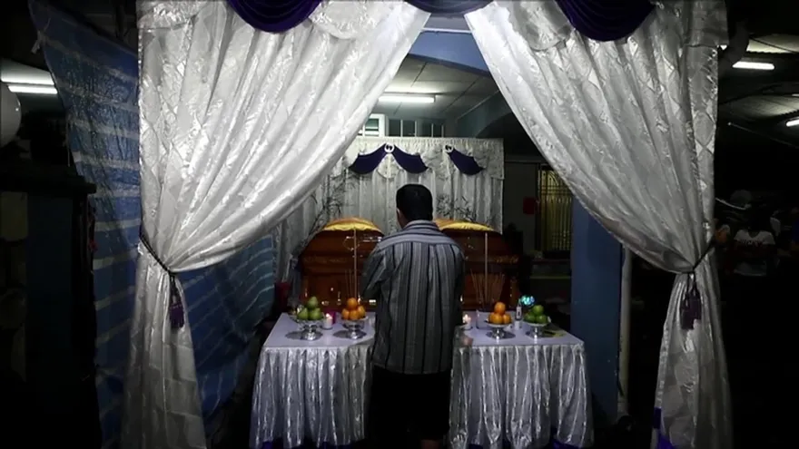 La familia destruida por la bomba de Bangkok