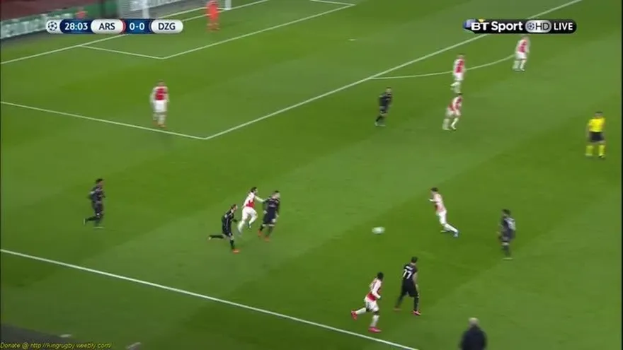 Arsenal venció 3-0 a Dinamo Zagreb