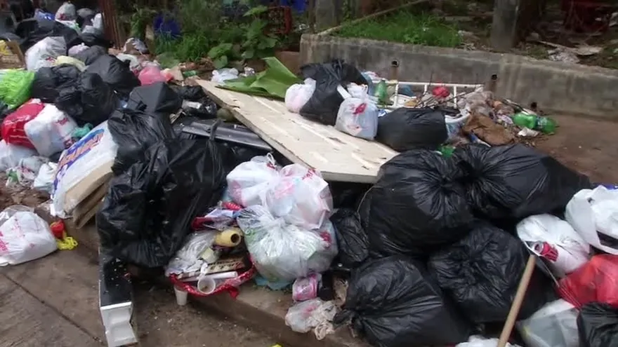 Basura se acumula en Pedregal