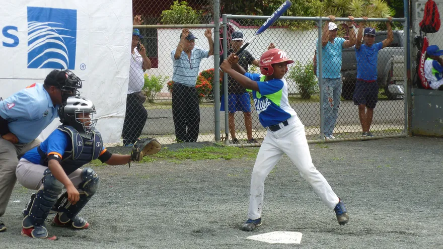 Chilibre desplegó una ofensiva productora de 11 imparables ante Cerro Viento