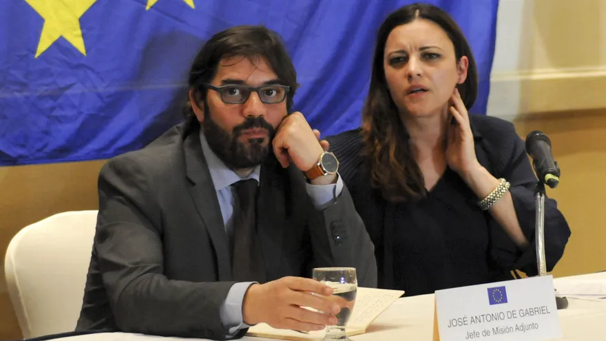 La Misión de Observación Electoral de la Unión Europea (MOE-UE) hizo hoy un llamamiento a un "diálogo nacional inclusivo" en Honduras para solucionar la crisis postelectoral, mientras la oposición criticó el informe europeo, del que dijo "se ha quedado muy corto" y es "bastante deficiente".