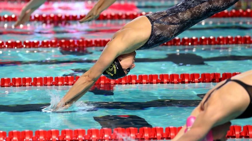Federación de EEUU cancela competencia de natación en California