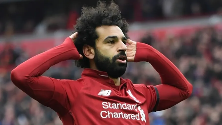 Mohamed Salah duerme donde quiere