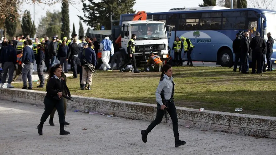 Ataque con camión en Jerusalén deja soldados muertos. AFP