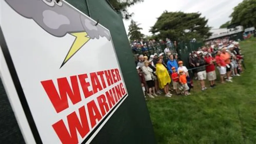 Mal tiempo interrumpe inicio del US Open