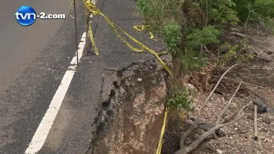 Residentes de Veracruz preocupados por posible colapso de carretera principal