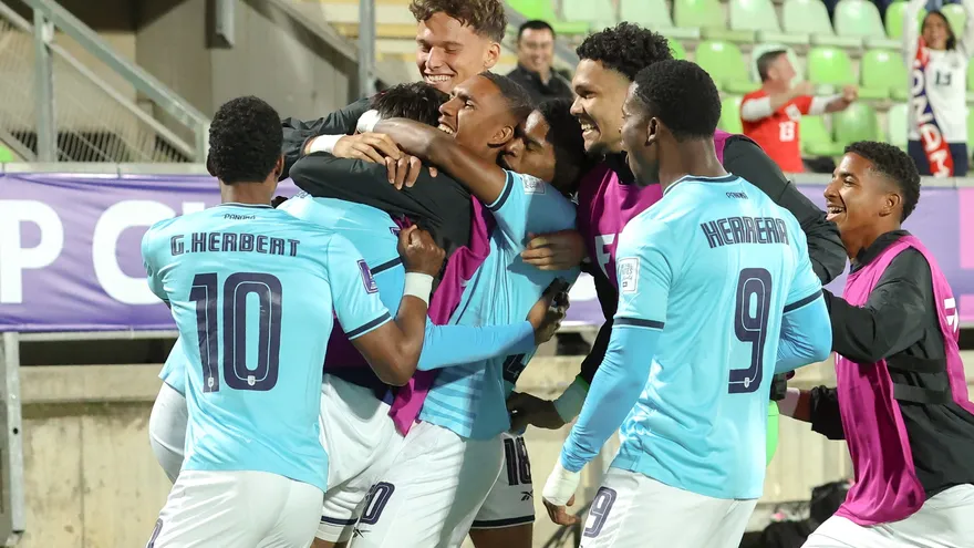 Selección Sub 20 de Panamá celebra anotación ante Paraguay