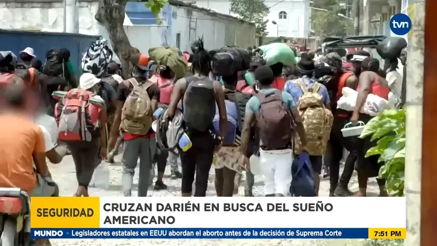 Un bebé fue rescatado por migrantes en medio de la selva