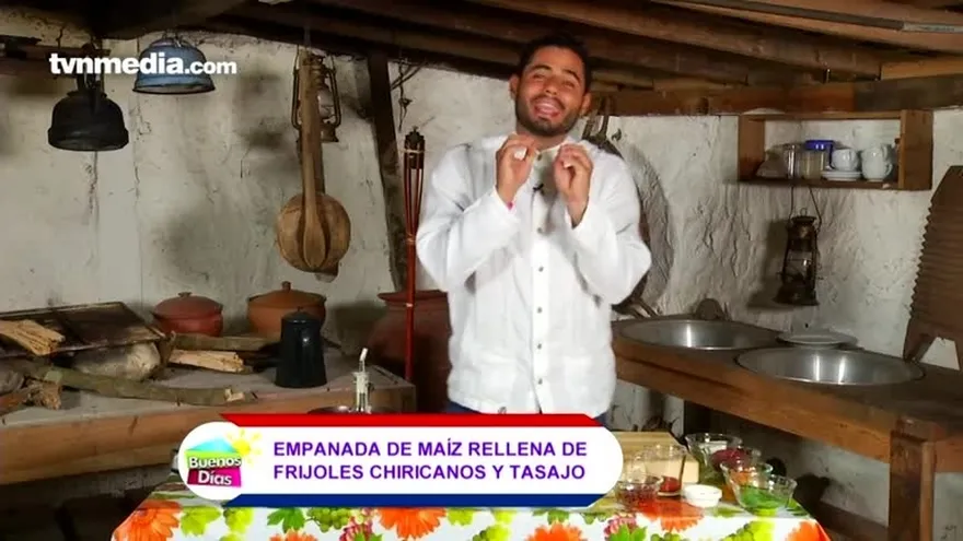 Receta - Empanadas de maíz rellenas de frijoles chiricanos y tasajo