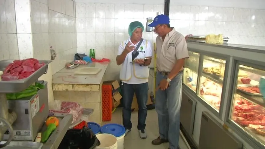 Por insalubridad, imponen multas en comercios de Veracruz