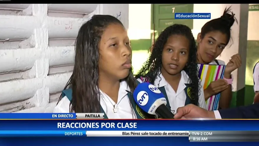Estudiantes y docentes de la Escuela Profesional se oponen a sanciones para profesora Argüelles