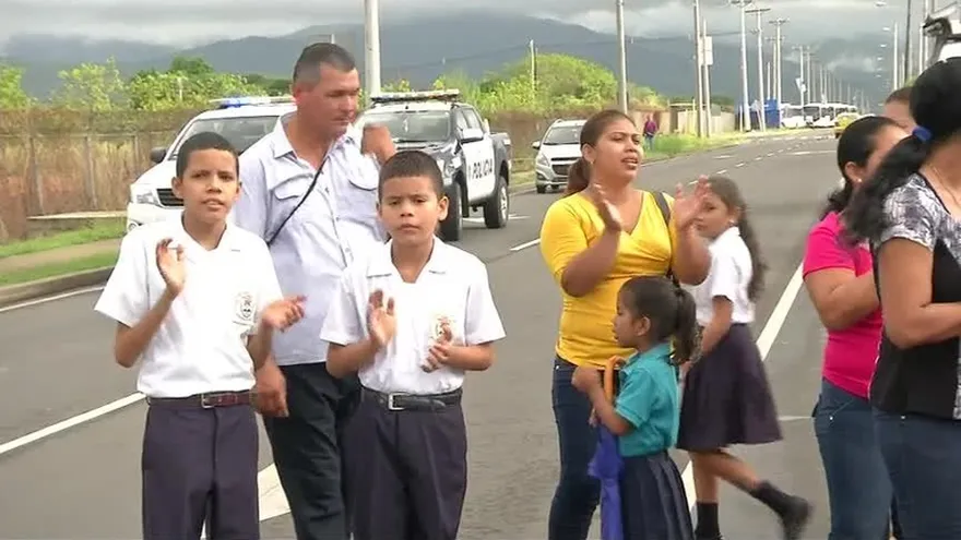 Escuela Emperatriz Taboada, sigue en paro