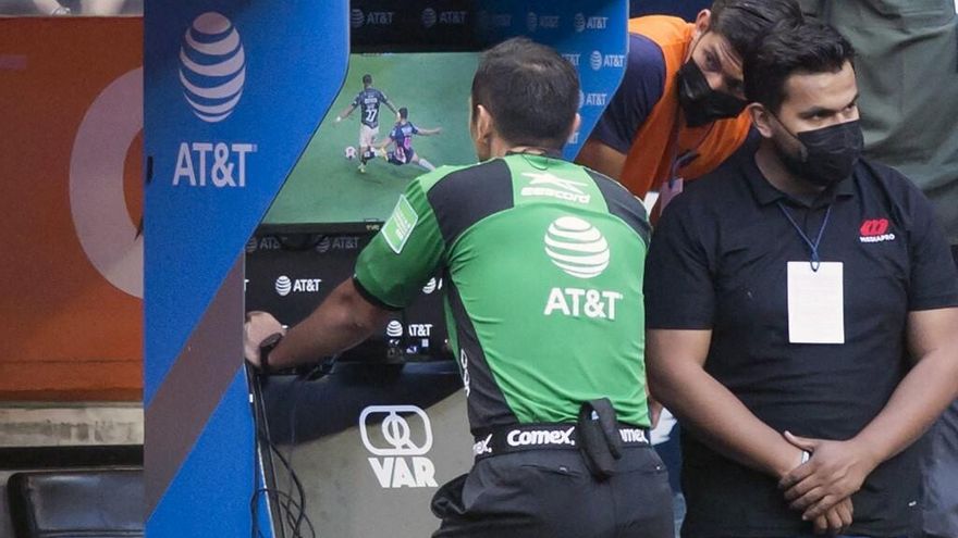 El VAR se implementará por primera vez en las eliminatorias de Concacaf