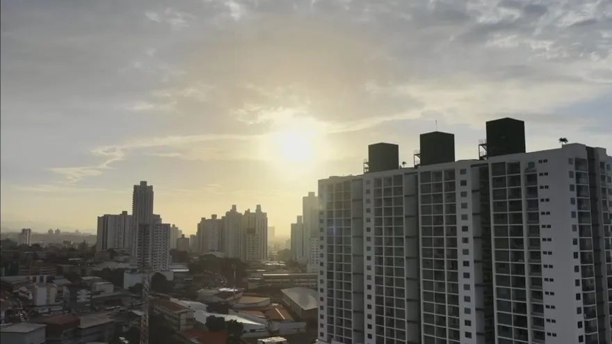 Panamá tendrá un día mayormente seco, con temperaturas de hasta 35 °C y radiación UV extrema