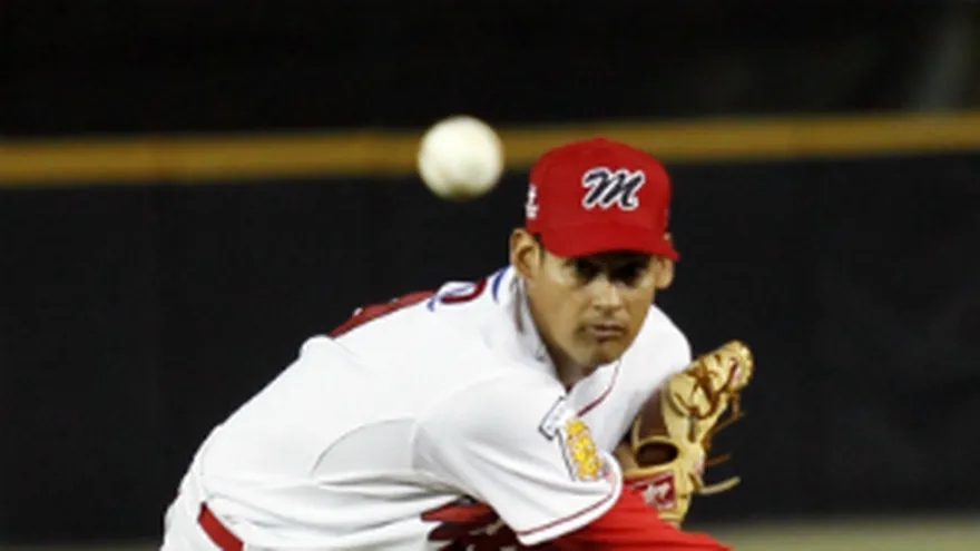 Gilberto Méndez ccon la tercera victoria del certamen