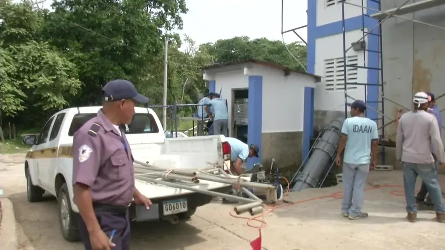 Trabajos de reparación de planta potabilizadora de Penonomé
