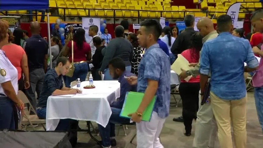 Mitradel realiza feria de empleo en la Arena Roberto Durán