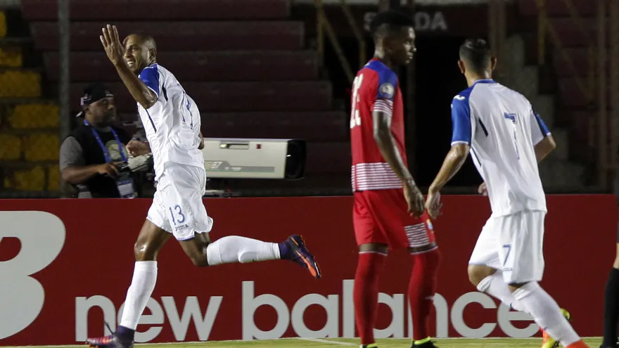 Michael Amir Murillo, de Panamá, con cara de pocos amigos.
