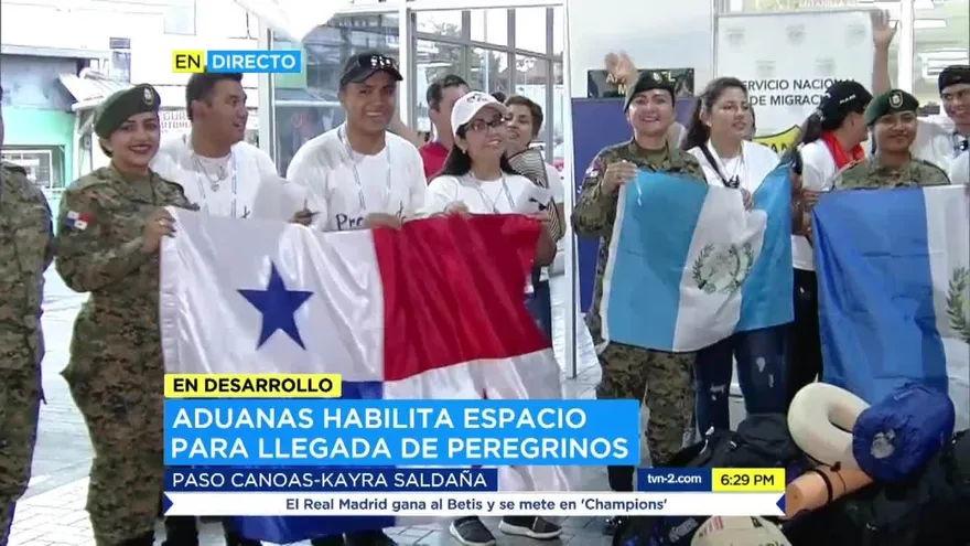 Peregrinos guatemaltecos llegan con alegría a Paso Canoas