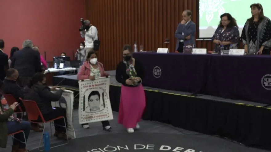 Expertos denuncian que Ejército mexicano se niega a dar información sobre caso Ayotzinapa