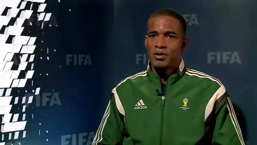 Escuche al árbitro panameño Roberto Moreno en entrevista realizada por el canal web de FIFA