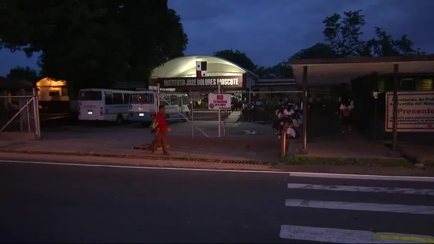 Reanudan clases en el José Dolores Moscote