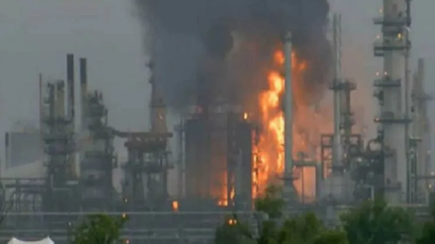 Drones de rebeldes yemeníes atacan instalaciones petroleras en Arabia Saudita